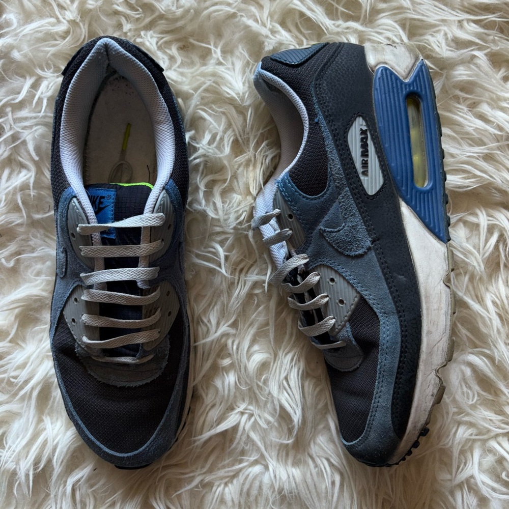 Nike air max 90 Men's Blue and Gray Athletic Sneakers - Classic Casual Runner